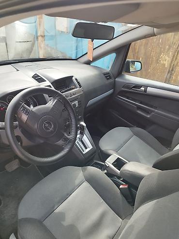 zafira: Opel Zafira: 2.2 l | 2006 il 300 km Van/Minivan — 5