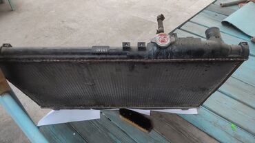 ls430 в Кыргызстан | АВТОЗАПЧАСТИ: Радиатор celsior ls430 есть течь из под крышки. Цена 1100 сом