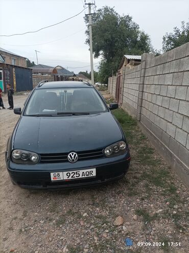 аварийний авто: Volkswagen Golf: 2004 г., 2 л, Механика, Бензин, Универсал