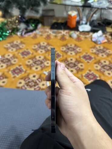 Apple iPhone: IPhone 12 Pro, Б/у, 128 ГБ, Чехол, 77 % — 4