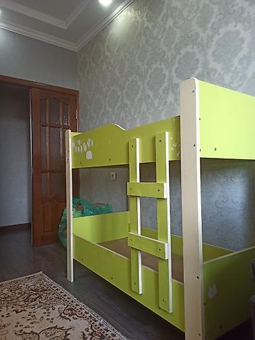 bunk bed: Двухъярусная детская кровать, Б/у, ЛДСП, цвет - Зеленый — 2