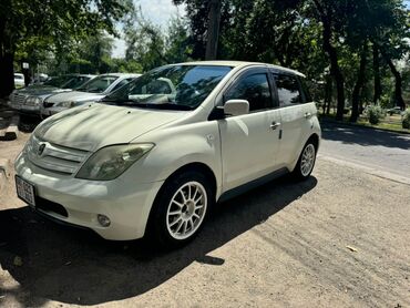 taiota ist: Toyota ist: 2002 г., 1.3 л, Автомат, Бензин, Хэтчбэк