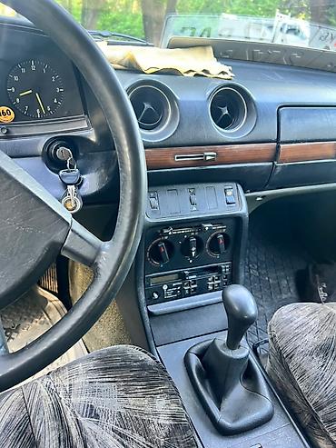 w210 430: Mercedes-Benz E-Class: 1984 г., 2.3 л, Механика, Бензин, Седан — 4