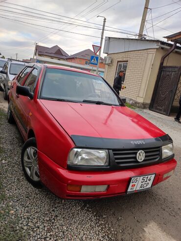 продаю хонда торнео: Volkswagen Vento: 1993 г., 1.8 л, Автомат, Газ, Седан