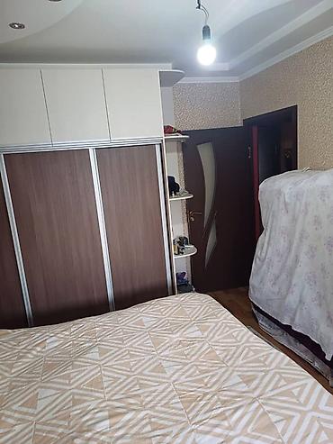 Продажа комнат: Продается 3- х комнатная квартира в районе Оторбаева. 3-этаж. 105 — 6