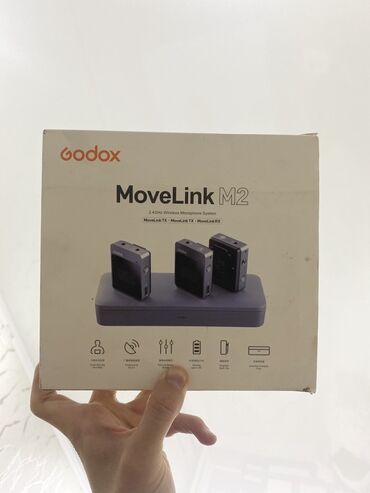 микрофон: Godox MoveLink M2 — компактная беспроводная микрофонная система 2.4