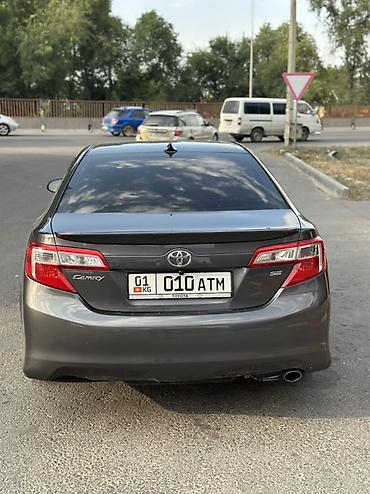 коричневый салон: Toyota Camry: 2014 г., 2.5 л, Автомат, Бензин, Седан — 6