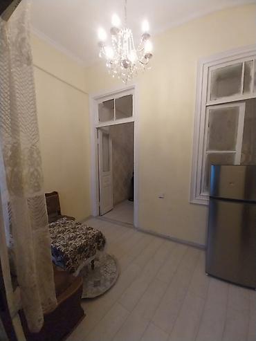 gence ev elanlari: Bakı, 2 otaqlı, Köhnə tikili, m. Nizami, 40 kv. m — 6