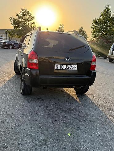 islenmis hyundai avtomobilleri satisi: Hyundai Tucson, qara rəng, Azərbaycan nömrə nişanı 10-US-736 — 3