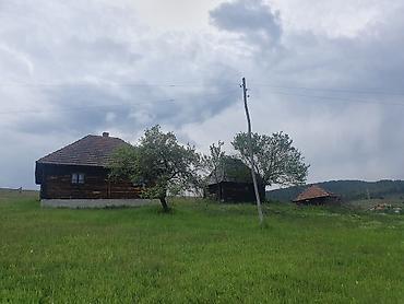 Kupujem kuću: Na prodaju plac površine 40 ari 12 km od centra Zlatibora. Na placu je — 6