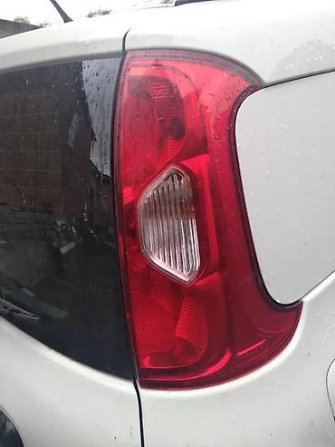 Stop svetla: Fiat panda 3 desni stop kod boje 296/A. Fiat panda 3 desni stop kod — 2