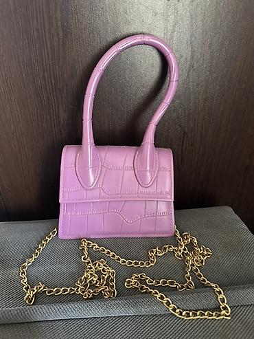 Mini çanta – bənövşəyi (lilac) rəngdə, krokodil naxışlı parıltılı lalafo.az -da Mini çanta – bənövşəyi (lilac) rəngdə, krokodil naxışlı parıltılı
