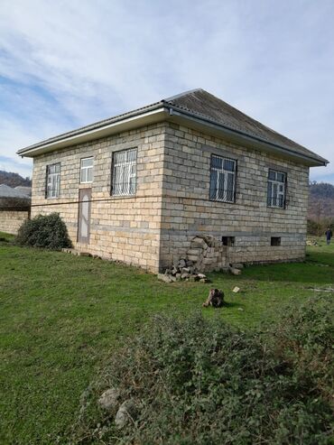 Həyət evləri və villaların satışı: 3 otaqlı, 100 kv. m, Kredit var, Təmirsiz