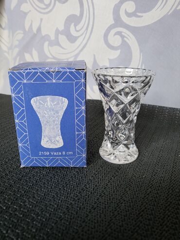 Vaze i saksije: Vaza, Novo — 4