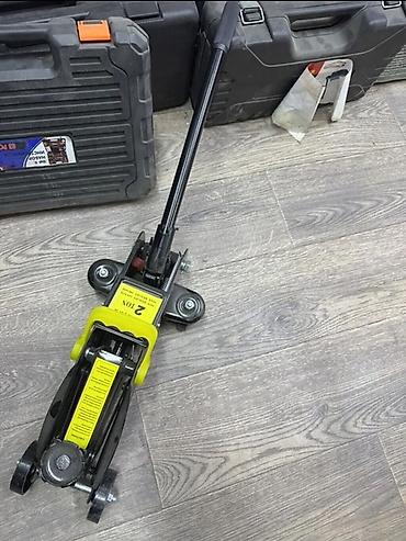 дамкра: Гидравлический подкатной домкрат FLOOR JACK - Грузоподъемность: 2 — 3