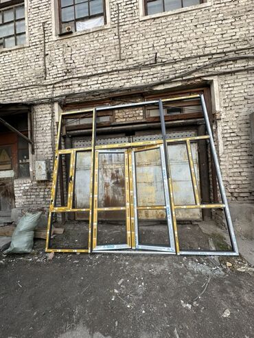 стекло для мебели: Алюминиевые окна на заказ, Витражные