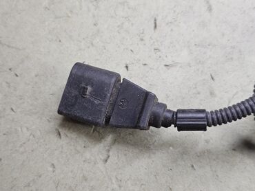 Датчики, сенсоры, предохранители: Датчик коленвала Volkswagen 2001 г., Б/у, Оригинал, Германия — 7