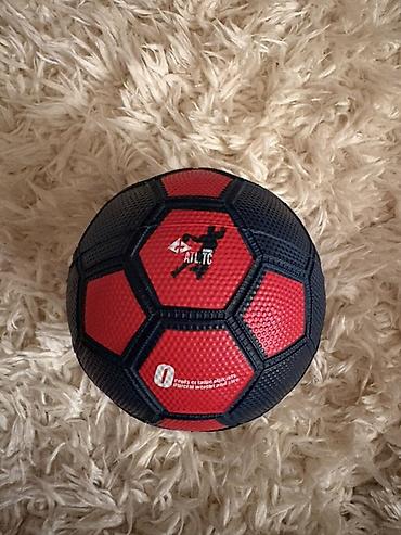 Toplar: Məhsul: Mini futbol topu “Athlitech” - Rəng: qara–qırmızı panellər - — 2