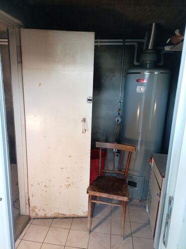 Köhnə tikili: Gəncə, 4 otaqlı, Köhnə tikili, 180 kv. m -da lalafo.az — 14 Köhnə tikili: Gəncə, 4 otaqlı, Köhnə tikili, 180 kv. m — 14