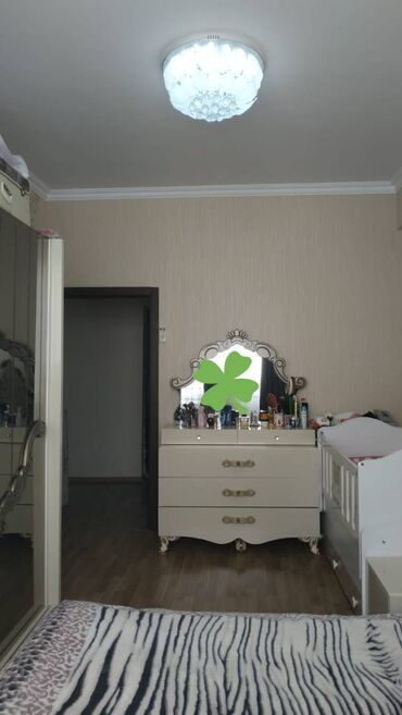 Yeni tikili: 3 otaqlı, Yeni tikili, 72 kv. m — 4