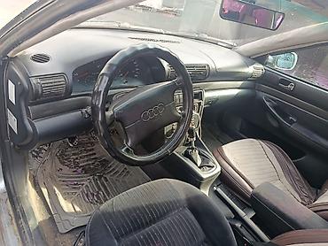 Audi: Audi A4: 1997 г., Механика, Седан — 4