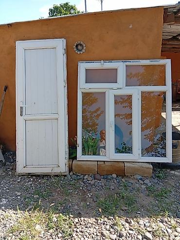 həyət gulu: Plastik qapı və pəncərə dəsti - Material: ağ rəngli PVC (plastik) — 1