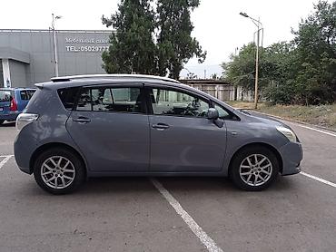 версио: Toyota Corolla Verso: 2010 г., 2.2 л, Автомат, Дизель, Минивэн — 5