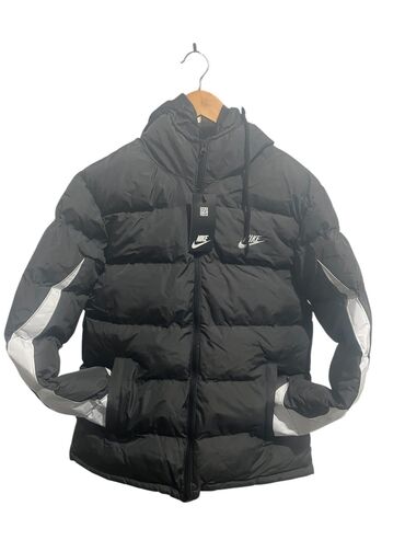 Zimske jakne: S,m,l,xl,2xl
8500 — 8