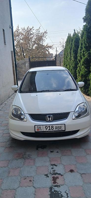 Honda Civic: 2005 г., 1.7 л, Вариатор, Бензин, Хэтчбэк at lalafo.kg Honda Civic: 2005 г., 1.7 л, Вариатор, Бензин, Хэтчбэк