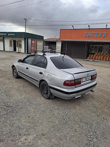 Toyota: Toyota Corolla: 1997 г., 1.6 л, Кол менен иштөөчү, Бензин, Седан — 4