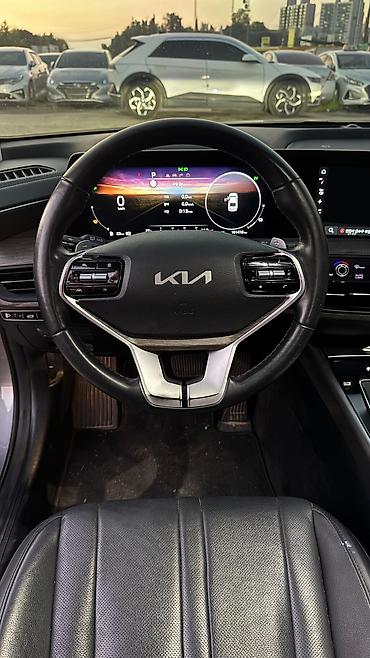 audi g7: Kia K8: 2022 г., Седан — 9