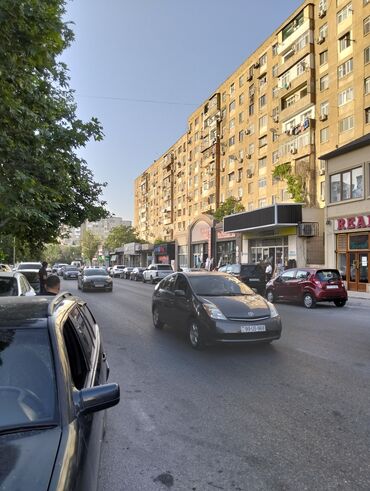 Köhnə tikili: Bakı, Əhmədli, 2 otaqlı, Köhnə tikili, m. Əhmədli, 65 kv. m