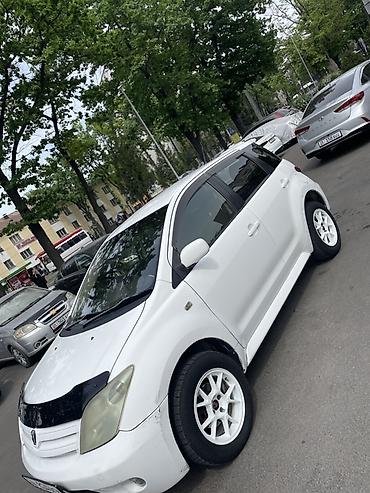 машина ист: Toyota Ist: 2003 г., 1.5 л, Автомат, Хэтчбэк — 1