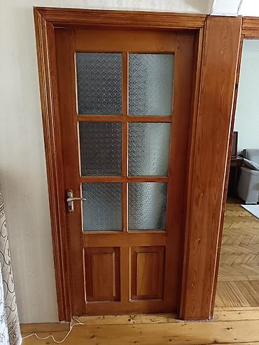mate: Taxta şüşəli otaq qapısı - Material: massiv ağac, laklı örtük - — 1