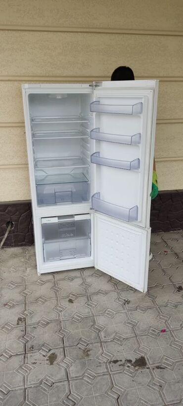 купить холодильник недорого: Холодильник Beko, Новый, Двухкамерный, No frost, 65 * 160 * 65