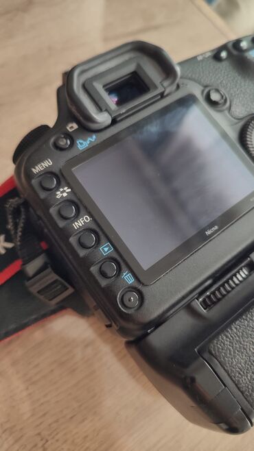 Fotokameralar: Canon 5D mark 2 в очень хорошем состоянии, использовался в основном — 3