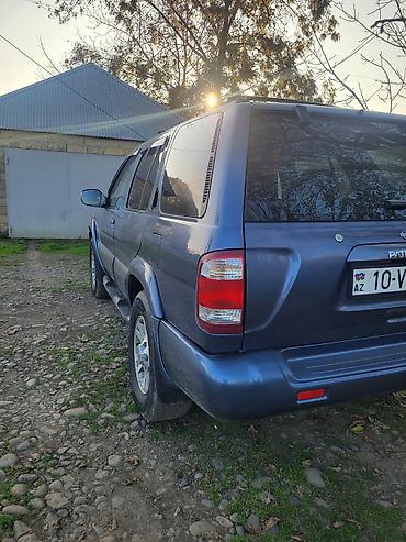 Nissan: Nissan Pathfinder: 3.5 l | 2000 il Ofrouder/SUV — 3