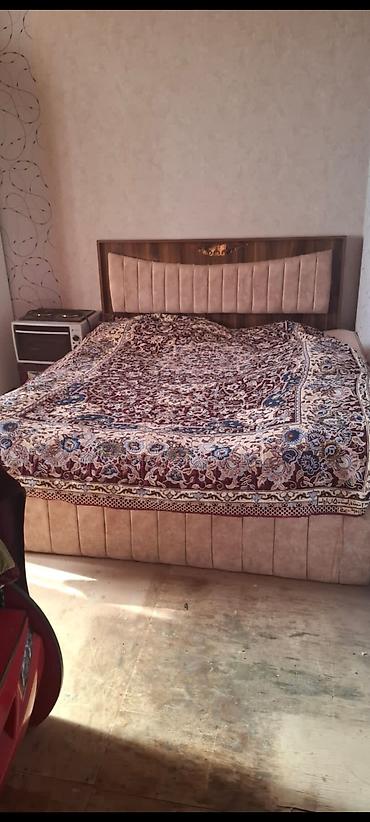 taxt kravatlar: Taxt satılır. Matras daxildir. Qiyməti 100 manat. Ünvan Höküməli Aytən — 1