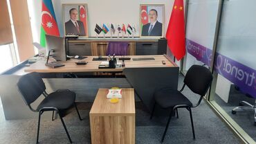 куда продать старую мебель: Rəhbər dəsti - Daxildir ( masa, paltar dolabı, 1 ədəd rəhbər