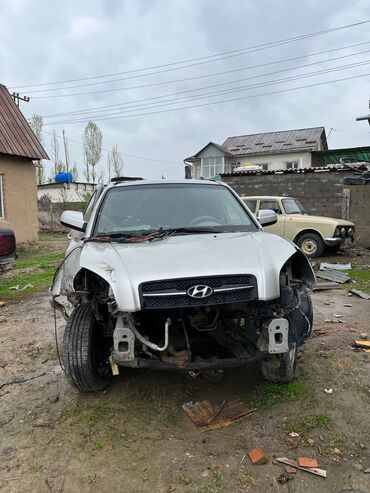 продаю авто в аварийном состоянии: Hyundai Tucson: 2007 г., 2.7 л, Автомат, Бензин, Хэтчбэк