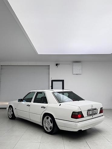 124 mers: Mercedes-Benz W124: 1995 г., 3.2 л, Автомат, Бензин, Седан — 4