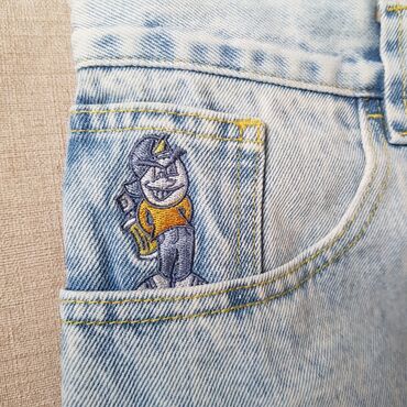 мужская джинсы: Джинсы цвет - Голубой