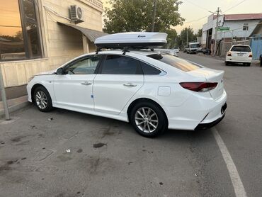 срочное продажа авто: Hyundai Sonata: 2018 г., 2 л, Автомат, Газ, Седан