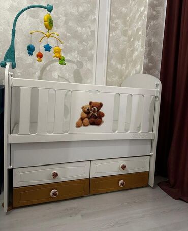 Gəzinti arabaları: Oğlan və qız üçün, Beşik