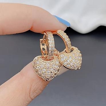 Minđuše: 800 din par — 28