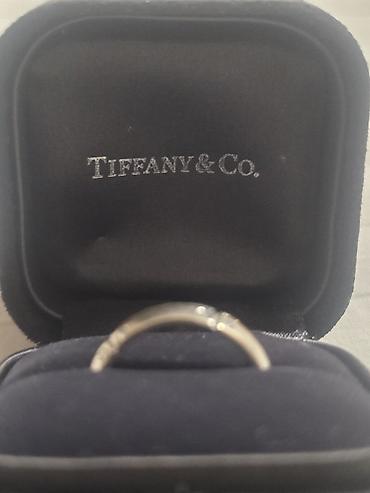 charles keith кошелек: Кольцо Tiffany & Co. Atlas с 20тью бриллиантами 17 размер, торг — 9