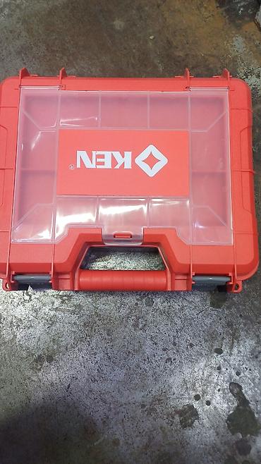 black decker: Аккумуляторная дрель-шуруповёрт KEN (бесщеточная) Комплектация: - — 3