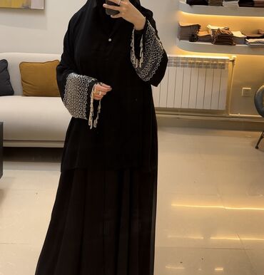 vecerni koynekler: Abaya dubay istehsali ikiqat premium şifon,tünd qara rəngdə Çox gözəl