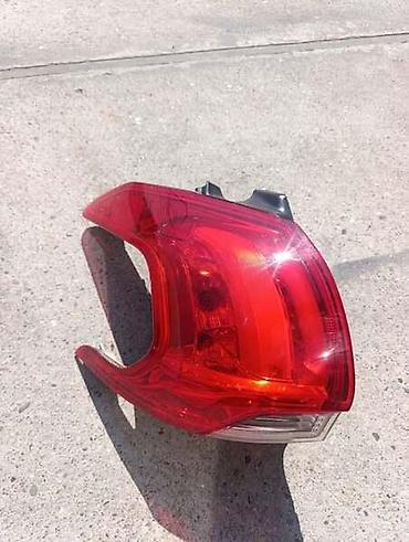 ugao od 90 stepeni: STOP LAMPA LEVA ZA PEUGEOT 2008 OD 2013. DO 2016. GOD — 1