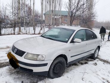 Транспорт: Volkswagen Passat: 1998 г., 1.8 л, Механика, Бензин